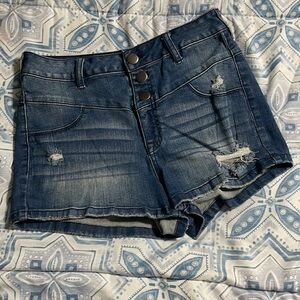 NWOT Refuge jean shorts 4